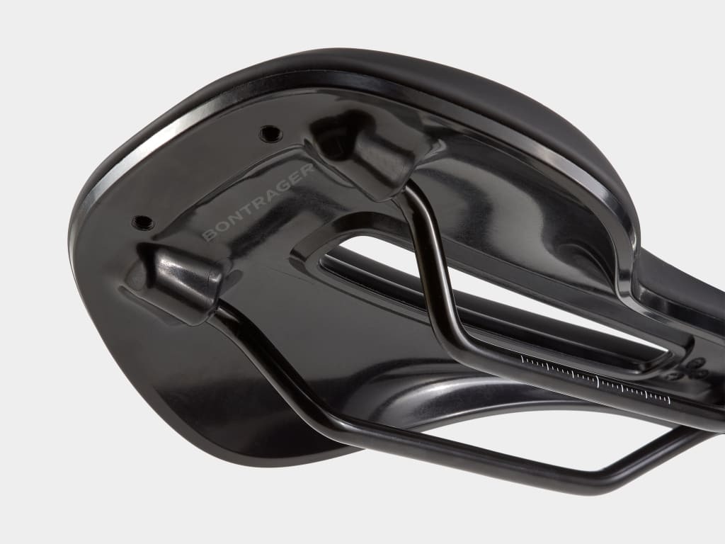 BontragerVerseCompSaddle_32222_AE.jpg